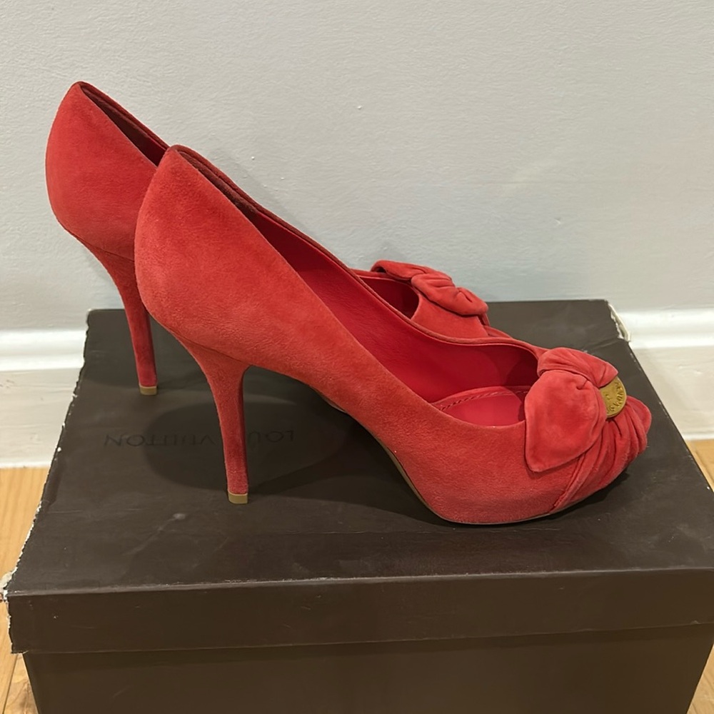 Louis Vuitton suede pumps - Picture 2 of 7